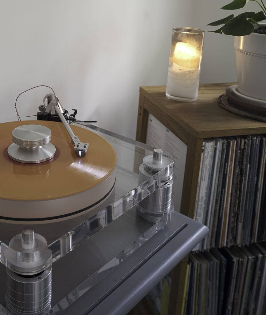 Basis turntable image